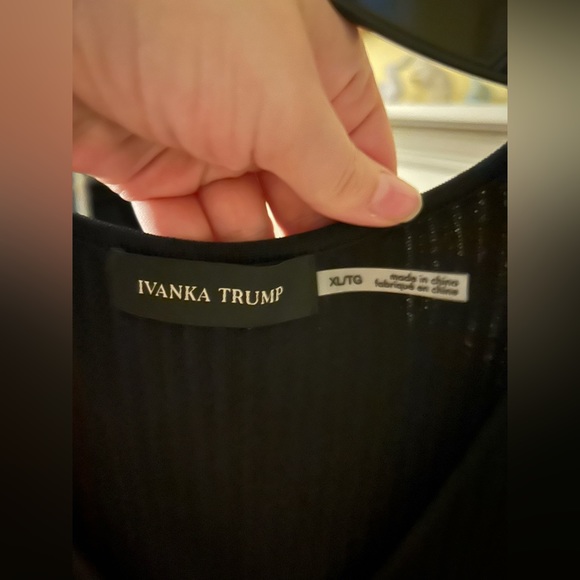 Dress - Picture 4 of 4